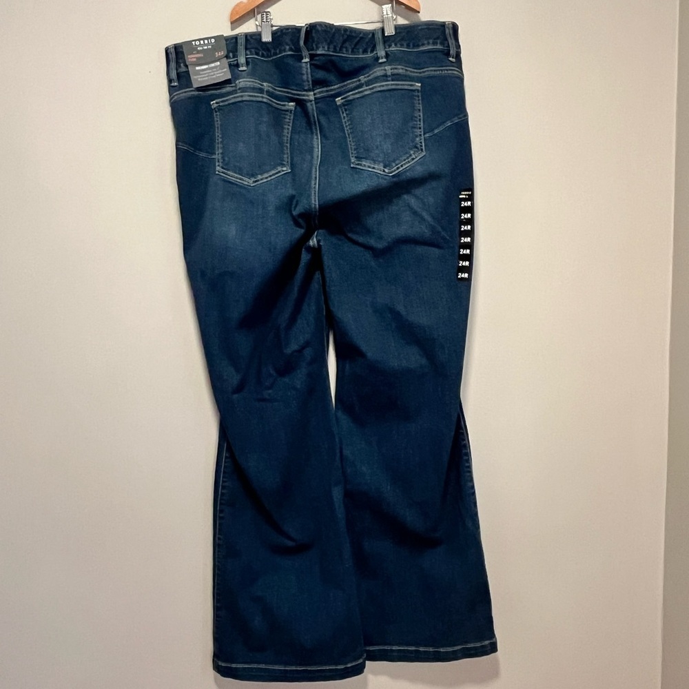 Torrid Bombshell Flare High-Rise Elastic Waist Soft Denim Jeans 24R - Picture 7 of 12